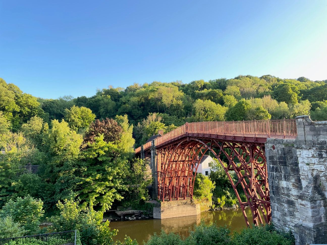 Pont Pays de Galles mai
